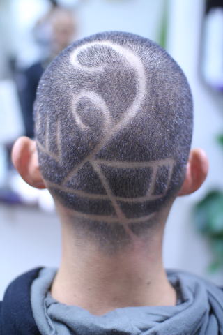 �o���A�[�g�E���U�[�A�[�g