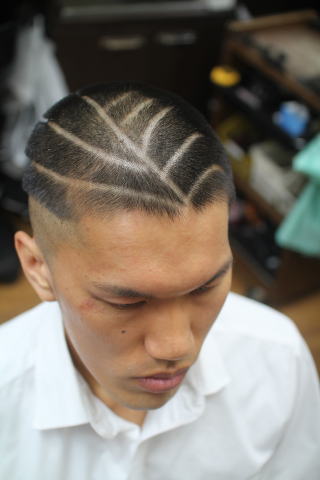 �o���A�[�g�E���U�[�A�[�g