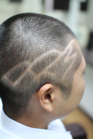 �o���A�[�g�E���U�[�A�[�g